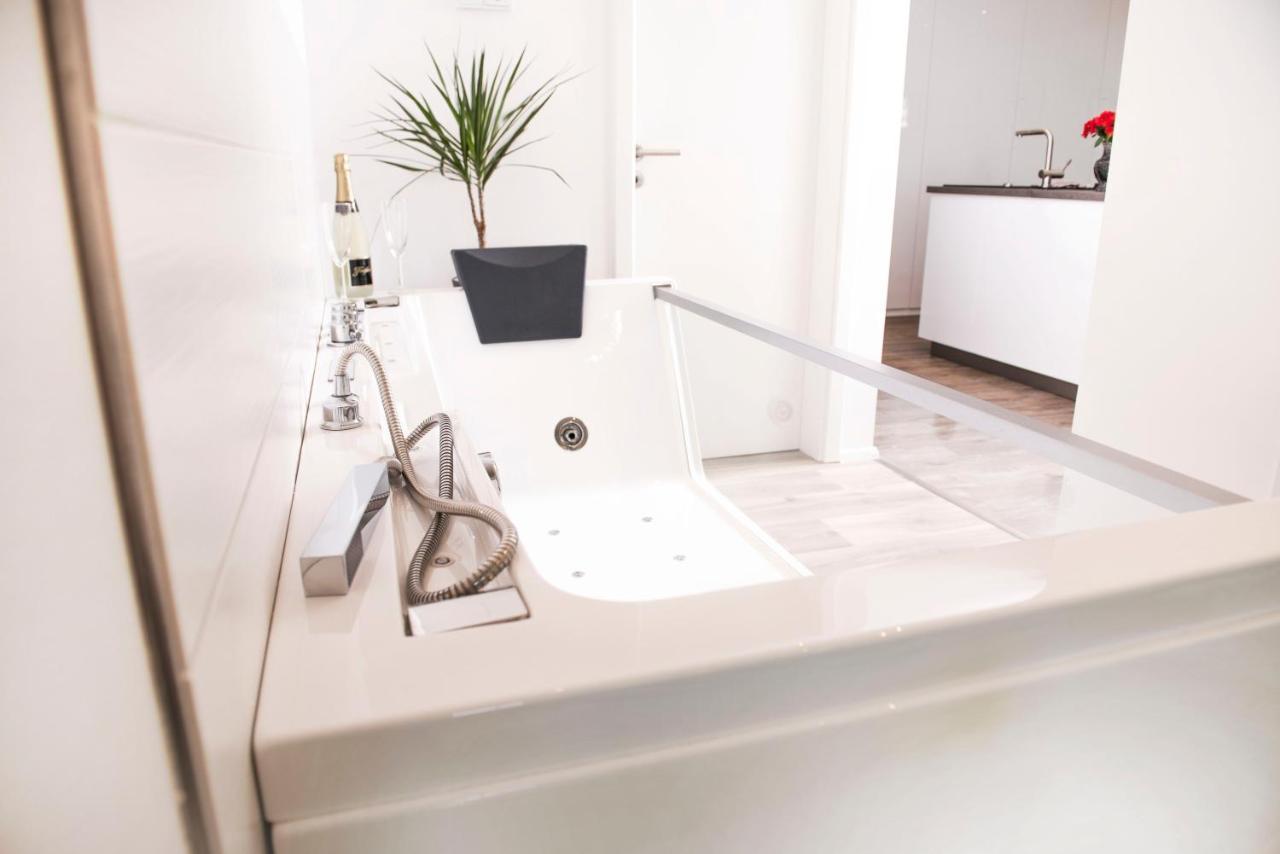 Luxus Suite Im Herzen Von Kempten***** +Parkplatz Exterior photo